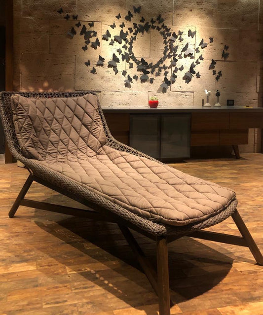 Clove Lounger